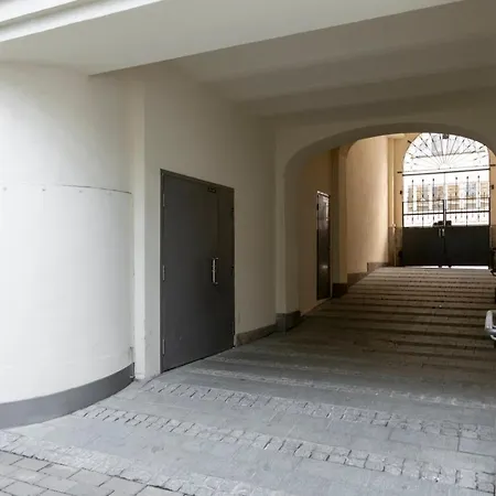 2ndhomes Cozy 1br With Balcony By The Station Helsinki